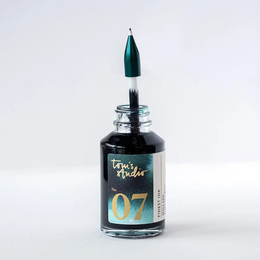 The Wren refillable fibre tip pen by Toms Studio
