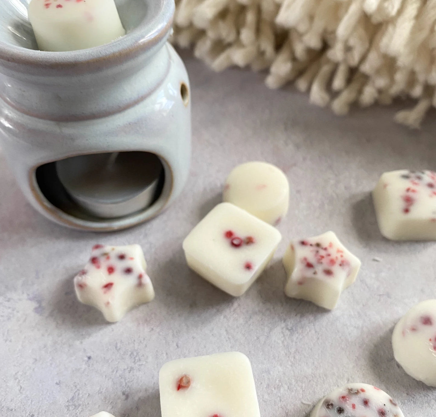 Raspberry and Pink Pepper Wax Melts | Luxury Soy Wax Melts in gift box | Cosy wax melts