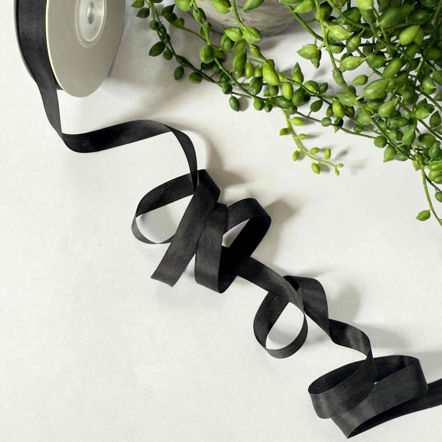 narrow black silk ribbon for place cards