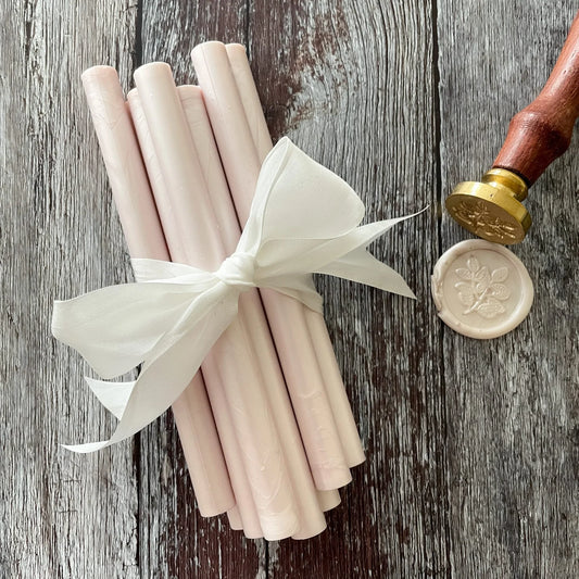 Sealing wax stick in blush