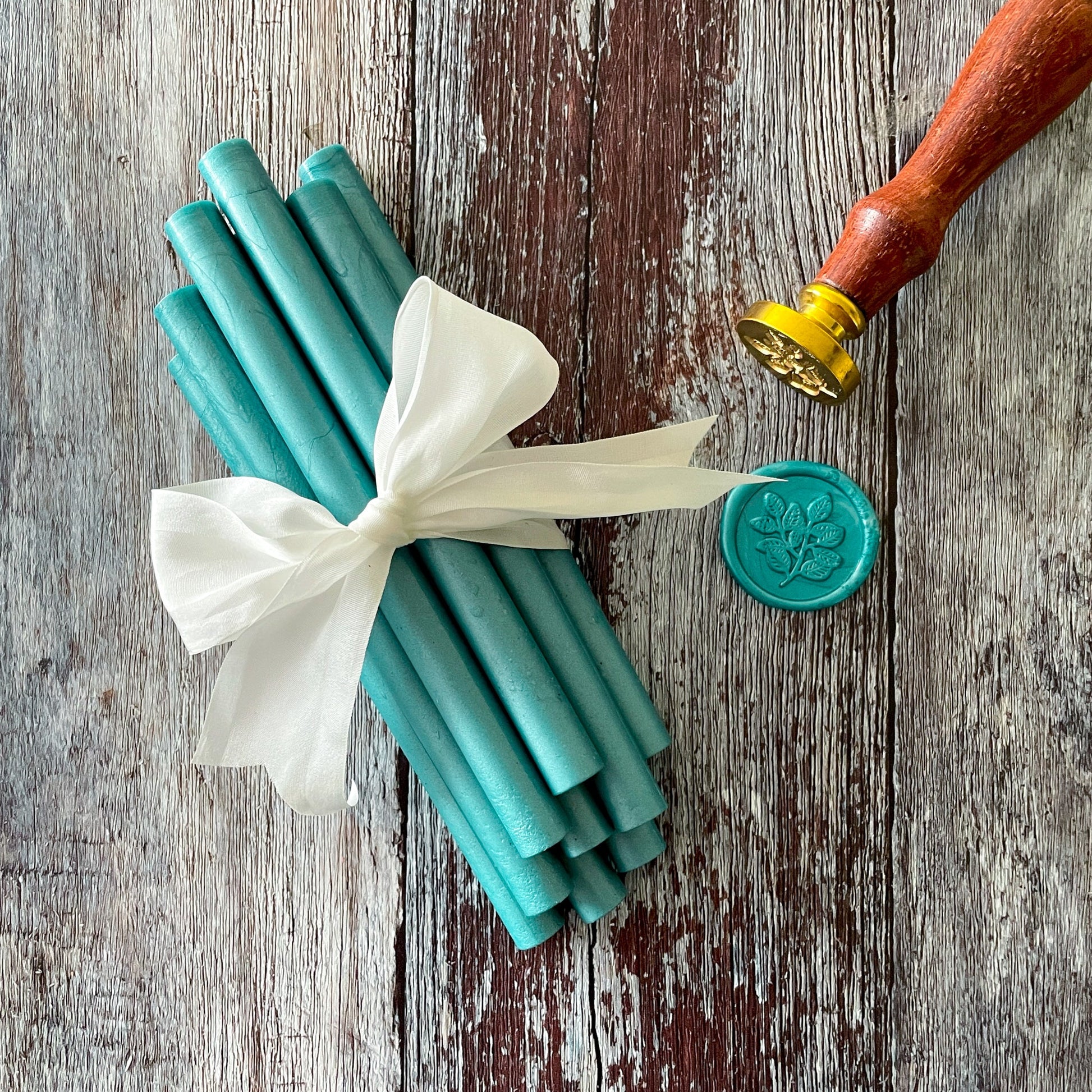 Sealing Wax Stick in Sea Green wax seals thenaturalpapercompany   