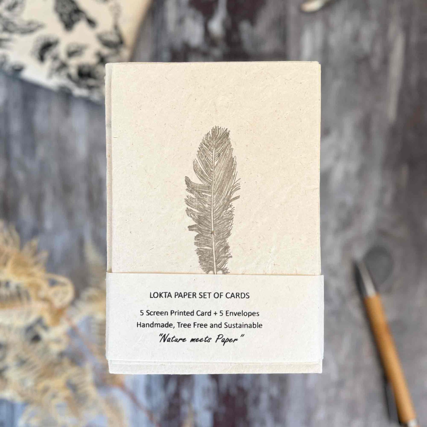 Plume feather design Lokta paper notecard set of 5 with envelopes — handmade sustainable stationery
