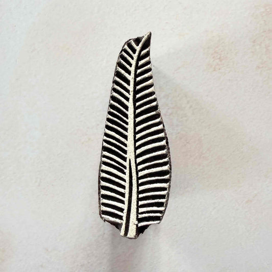 Parna wooden printing block featuring an elongated leaf with detailed veins