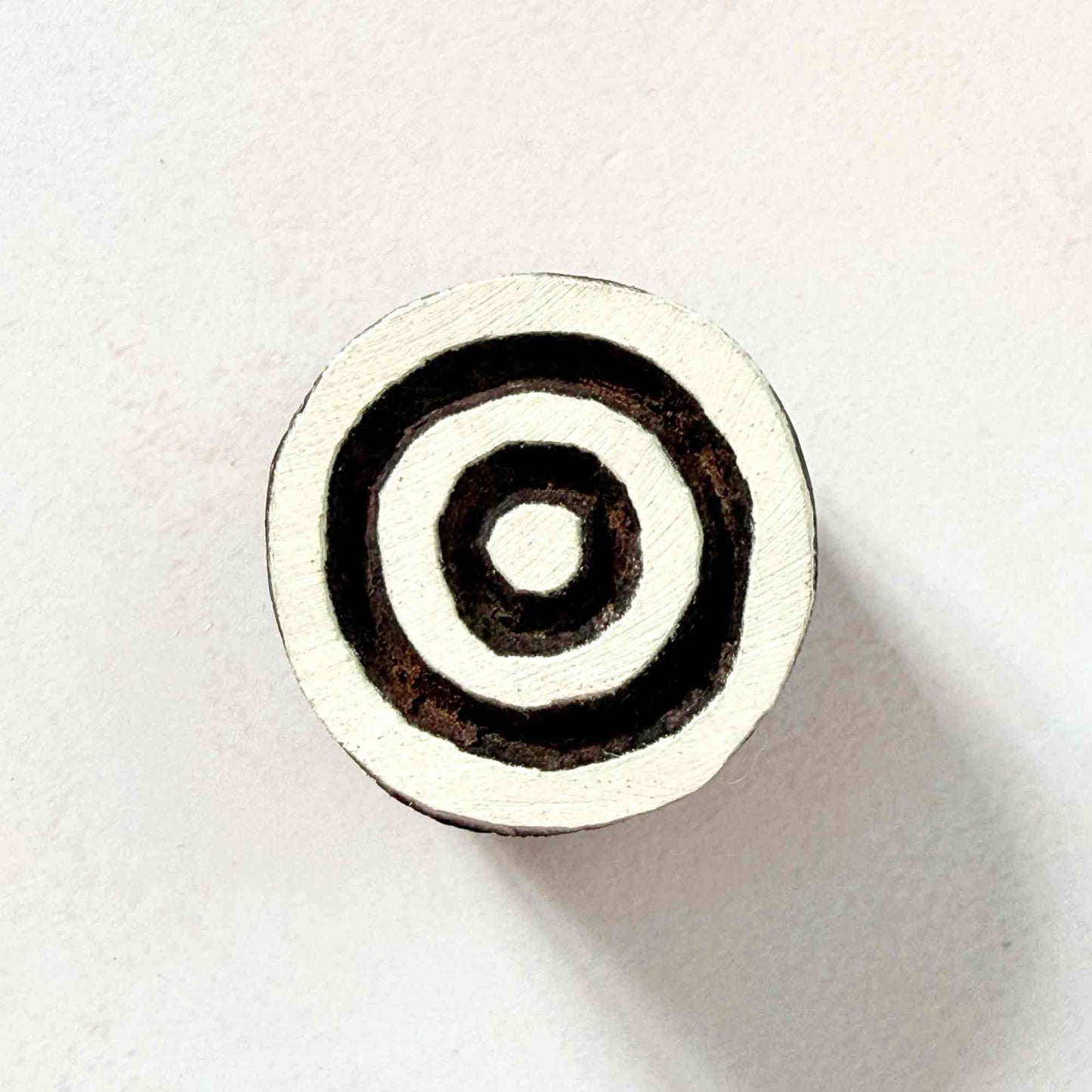 Indian wood block stamp — Target concentric circles face-on view showing symmetrical ring design, handcrafted wooden stamp, premium traditional printing block hardwood